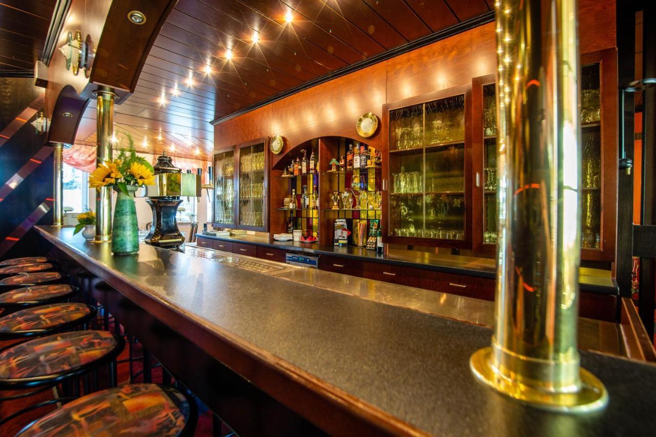 Zur Heinzebank Hotel 3*